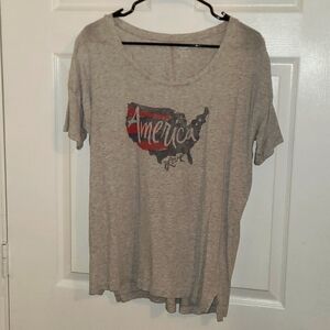 Old Navy Womens Boyfriend Light Heathered Gray Patriotic America Love Shirt Med